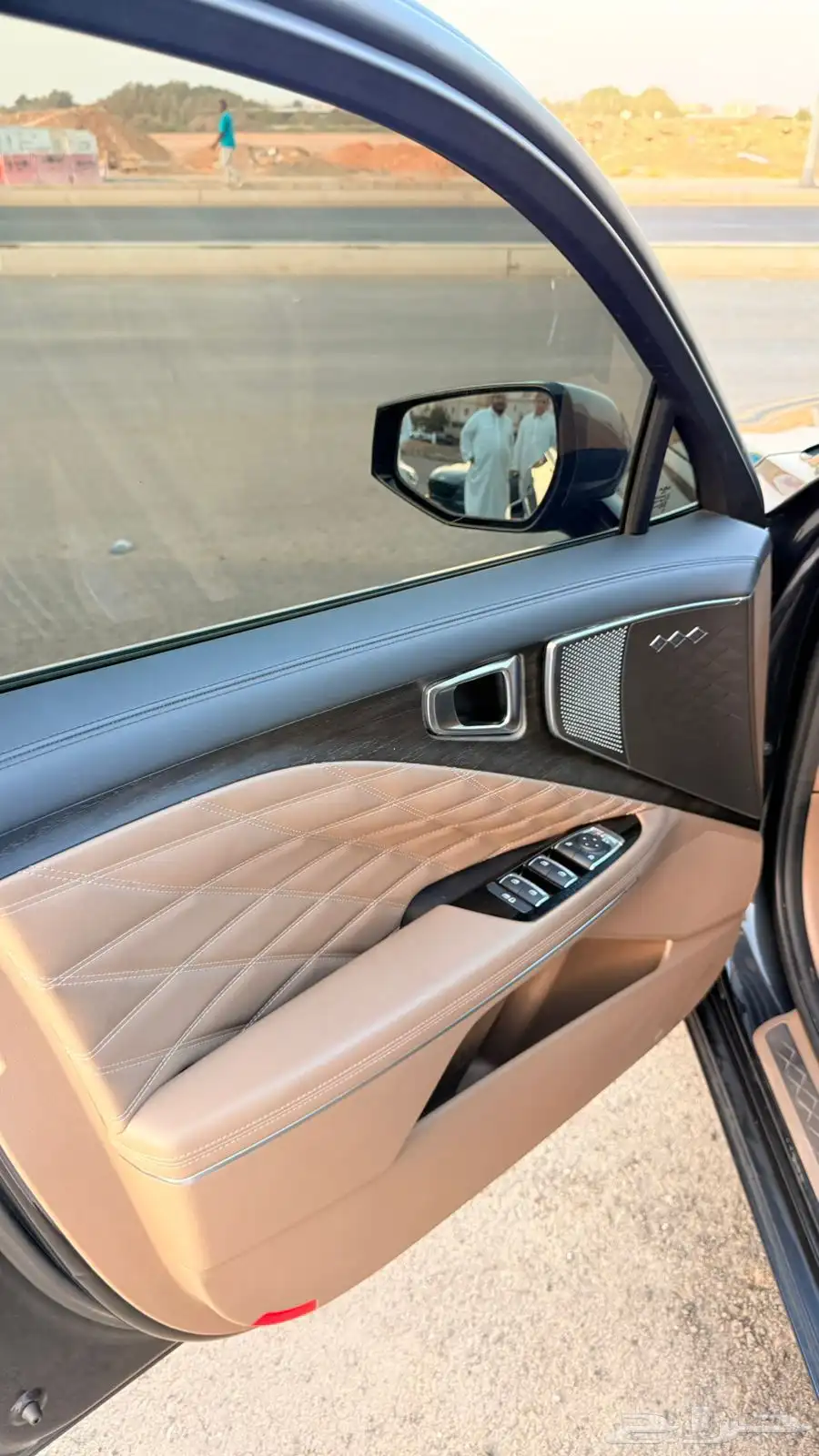 كيا k8 2022 ( بنزين v6) فل اوبشن بحالة الوكالة 7