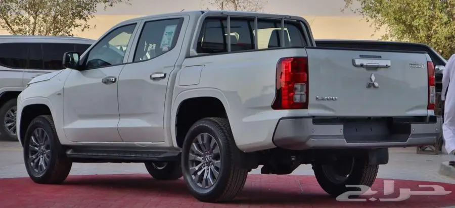 ميتسوبيشي L200 غمارتين دبل اوتوماتيك 2024ديزل سعودي 12