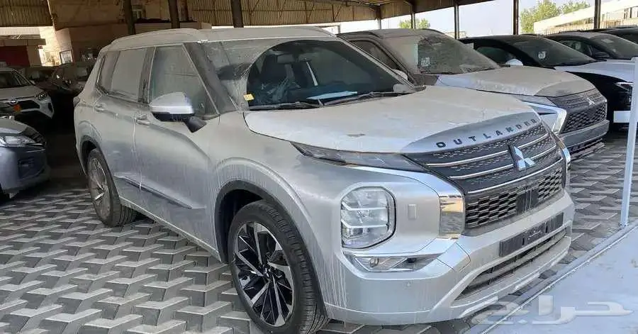 ميتسوبيشي اوتلاندر فل كامل بريميم 2025 7
