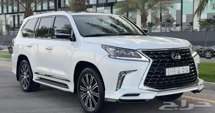 لكزس 2021 فل سعودي LX_570 ممشي قليل 22 ألف km 48