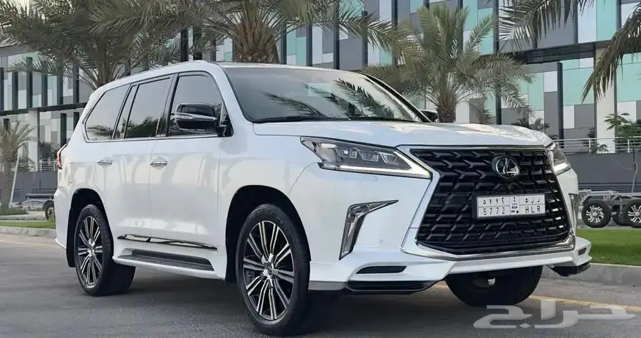 لكزس 2021 فل سعودي LX_570 ممشي قليل 22 ألف km 7