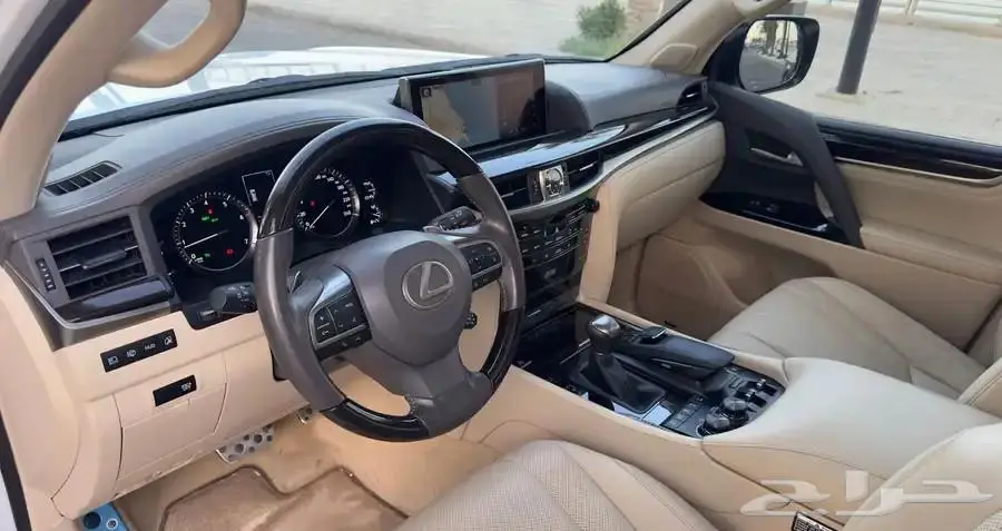 لكزس 2021 فل سعودي LX_570 ممشي قليل 22 ألف km 39