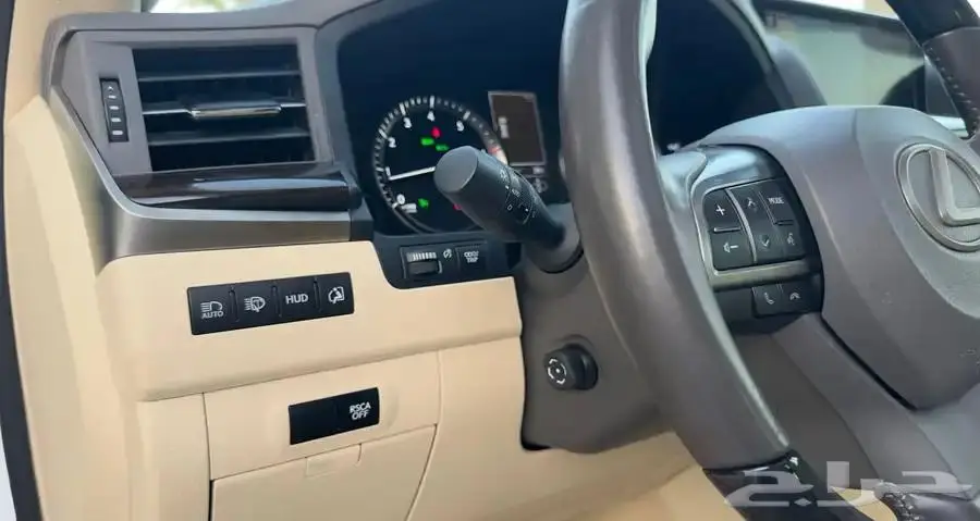 لكزس 2021 فل سعودي LX_570 ممشي قليل 22 ألف km 38