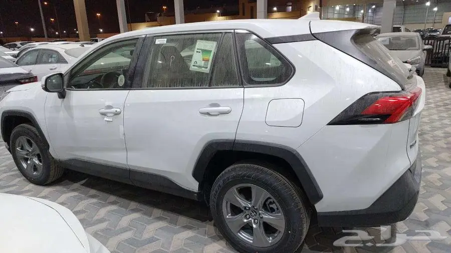 راف فور بنزين LE 2025 سعودي بدون دبل 8