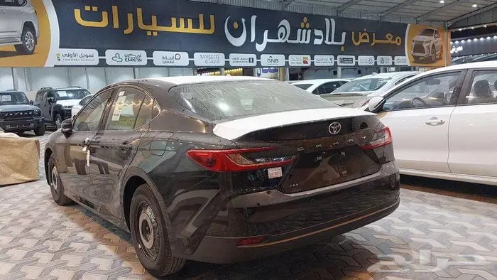 كامري طيس بنزين E 2025 بريمي اسود 10