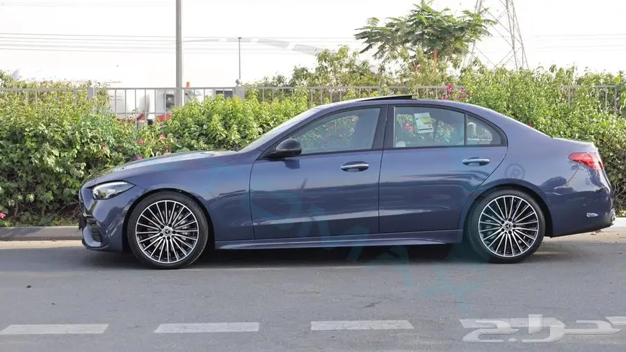 مرسيدس بنز c200 بريميوم 2025 خليجي اصفار مع ضمان الوكيل 31