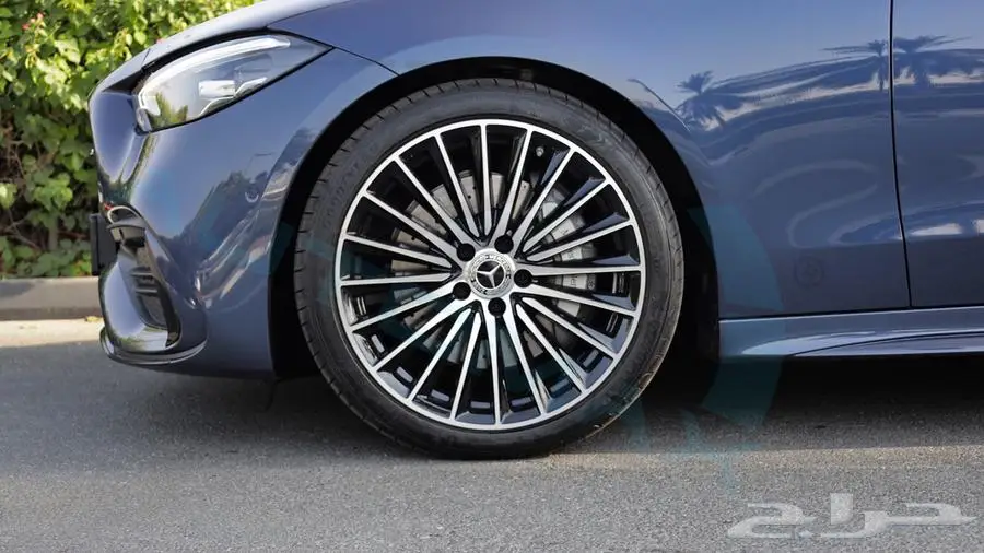 مرسيدس بنز c200 بريميوم 2025 خليجي اصفار مع ضمان الوكيل 32