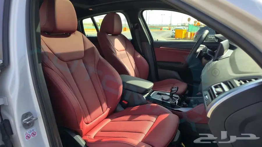 2025 بي ام دابليو X4 XDRIVE 30i خليجي اصفار ضمان الوكيل 28