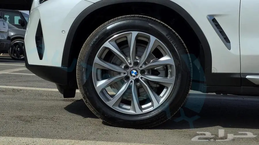 2025 بي ام دابليو X4 XDRIVE 30i خليجي اصفار ضمان الوكيل 35