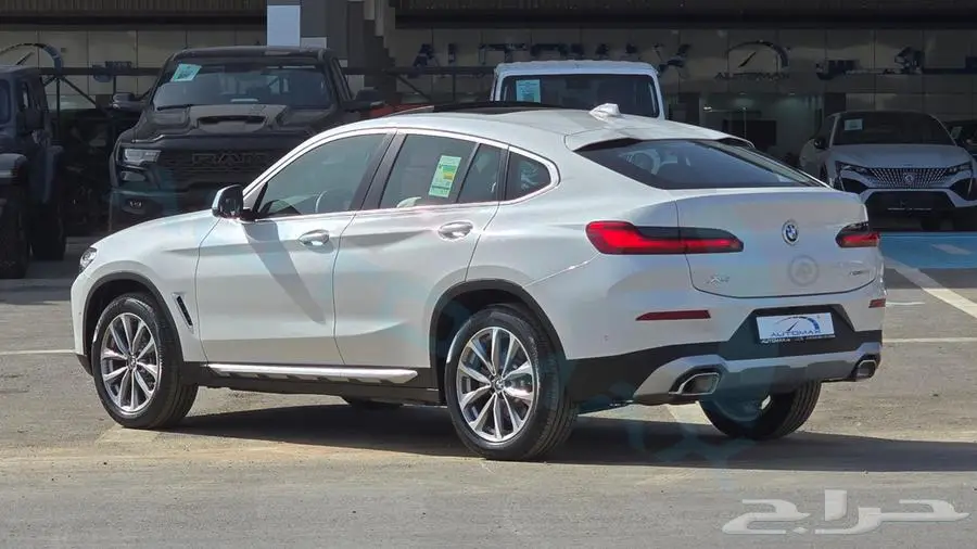 2025 بي ام دابليو X4 XDRIVE 30i خليجي اصفار ضمان الوكيل 4