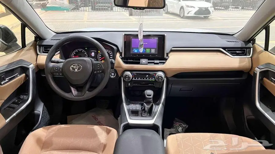 تويوتا راف فور فتحه XLE بنزين 2025 يتوفر جميع الفئات 9