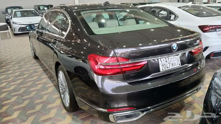 BMW Li730 بي ام دبليوا 2016مستخدم 3