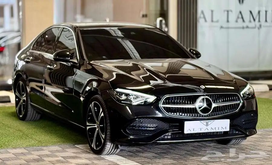 مرسيدس C300 2023 4matic- يوجد حماية PPF على السيارة بالكامل 1