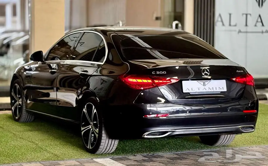 مرسيدس C300 2023 4matic- يوجد حماية PPF على السيارة بالكامل 2