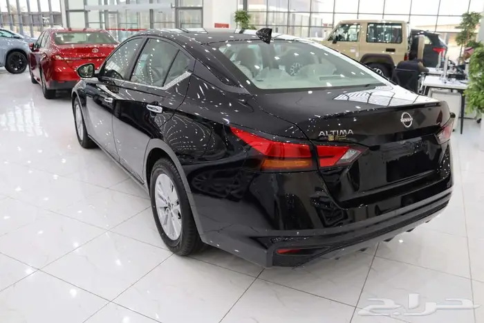 نيسان التيما 2.5 بفئات متعددة 2025 3