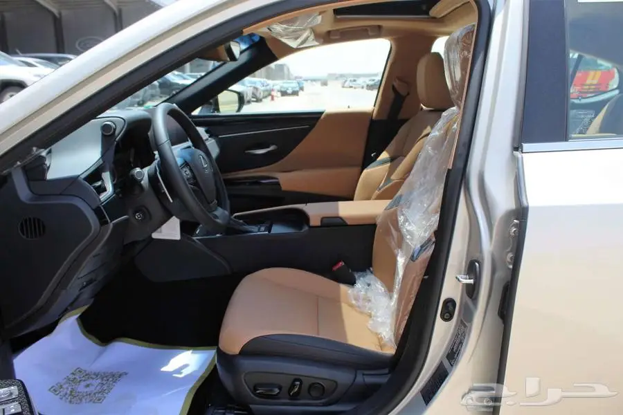 لكزس-ES250 AA-خليجي-2024-جناح-تشغيل عن بعد-ازياق جانبيه 7