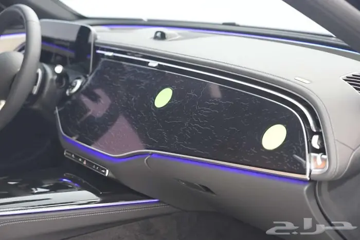مرسيدس E 300 موديل 2025 أصفار خليجي أسود بيج 8