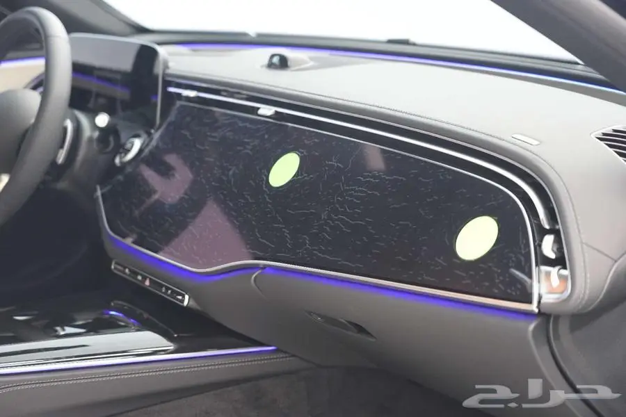 مرسيدس E 300 موديل 2025 أصفار خليجي أسود بيج 8