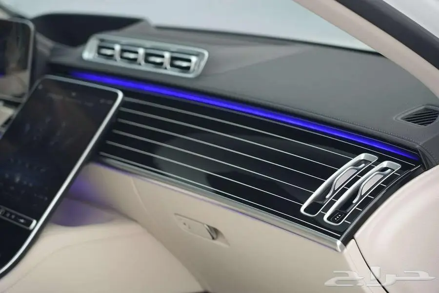 مرسيدس S 500 موديل 2025 أصفار خليجي أبيض أبيض 9