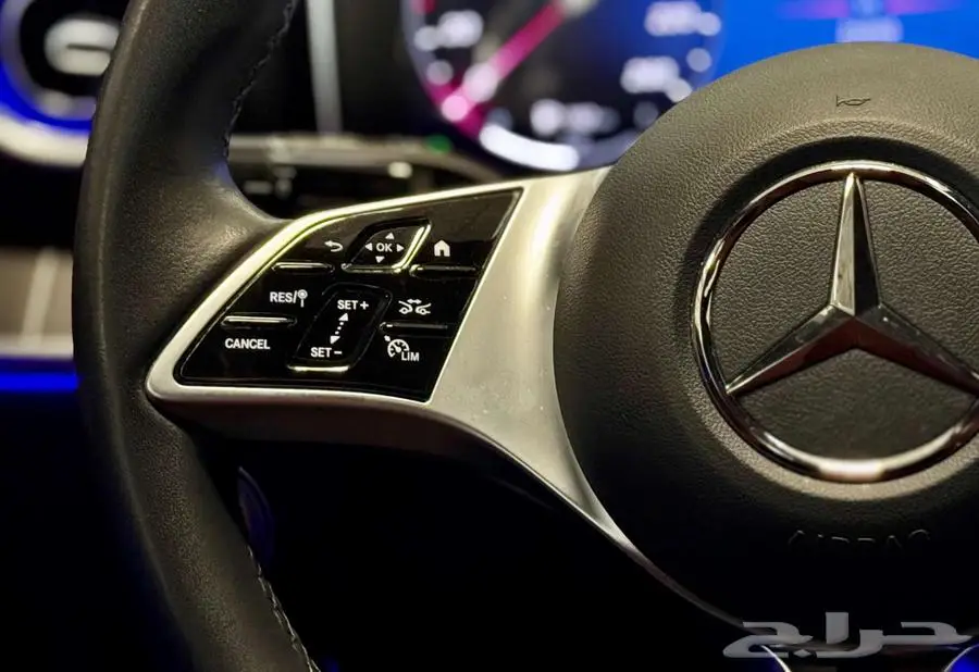 مرسيدس C300 2023 4matic- يوجد حماية PPF على السيارة بالكامل 15