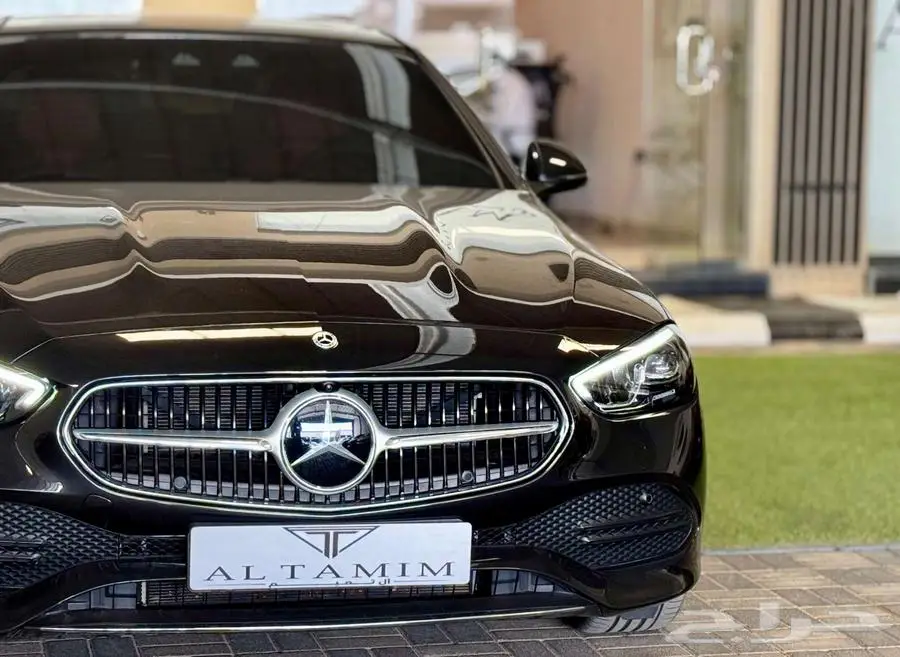 مرسيدس C300 2023 4matic- يوجد حماية PPF على السيارة بالكامل 5