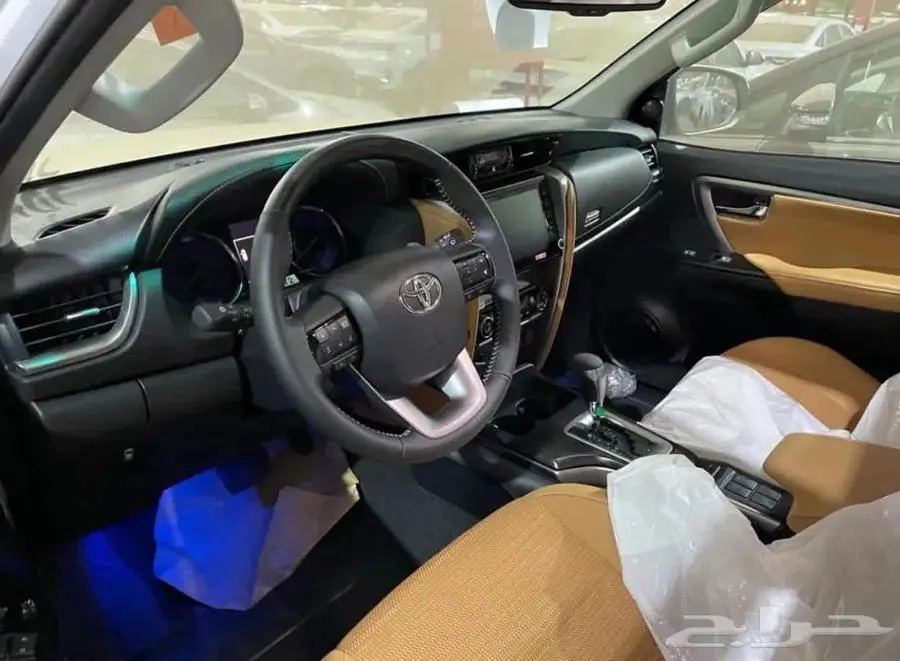 تويوتا فورتشنر VX2 2.8 ديزل 2024 7