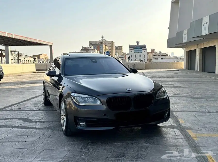 للبيع BMW 750 Li فل الفل 2014 بدي محركات وصيانة وكالة index