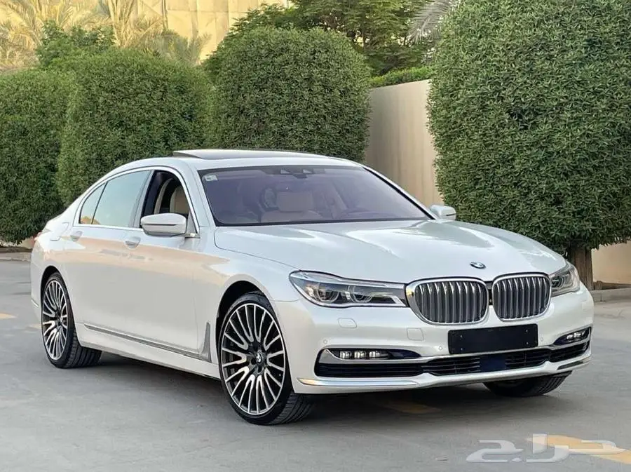 بي إم دبليو 750LI أبيض 2016 فل ماشي 25 ألف بحالة ممتازة index