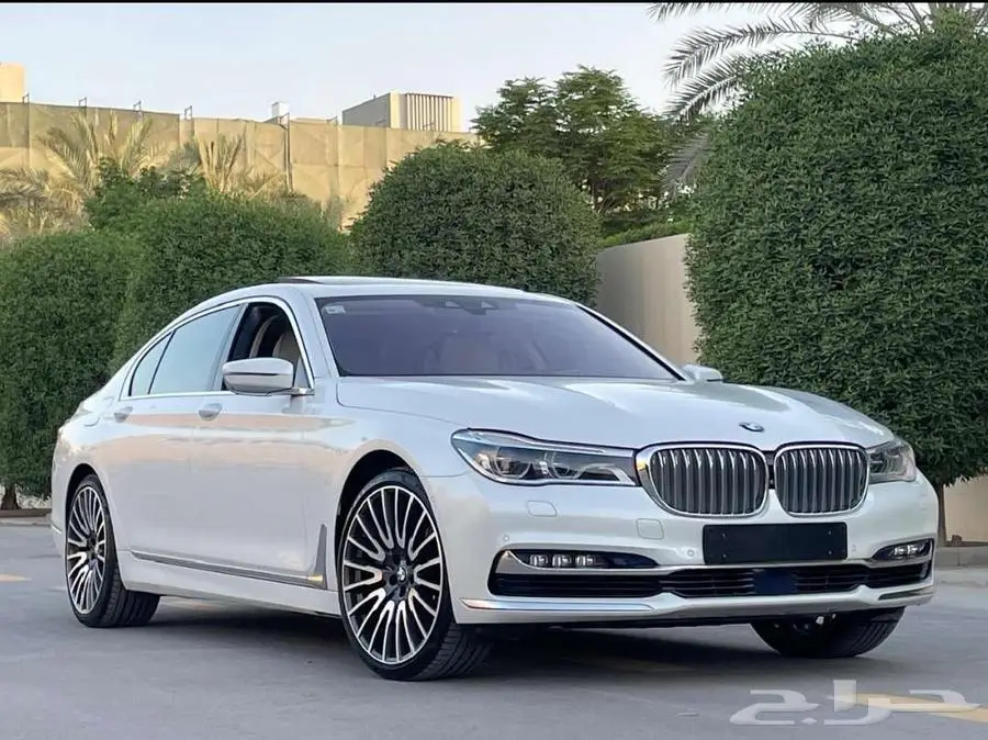 بي إم دبليو 750LI أبيض 2016 فل ماشي 25 ألف بحالة ممتازة index