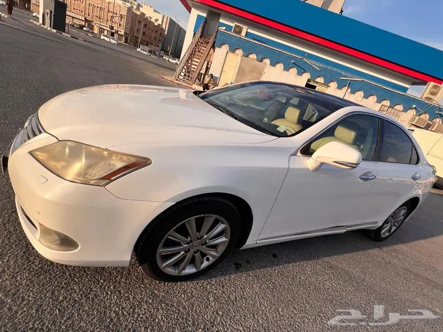 لكزس 2012 ES350 سعودي ابيض لؤلؤي 1
