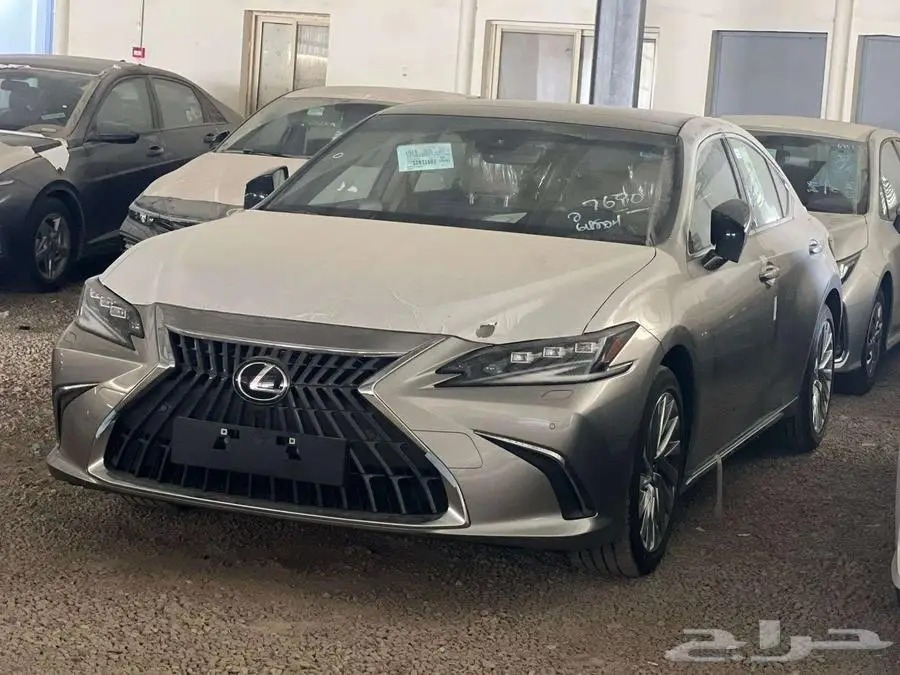 DD ES350 سعودي 2025 كاش و اقساط 0
