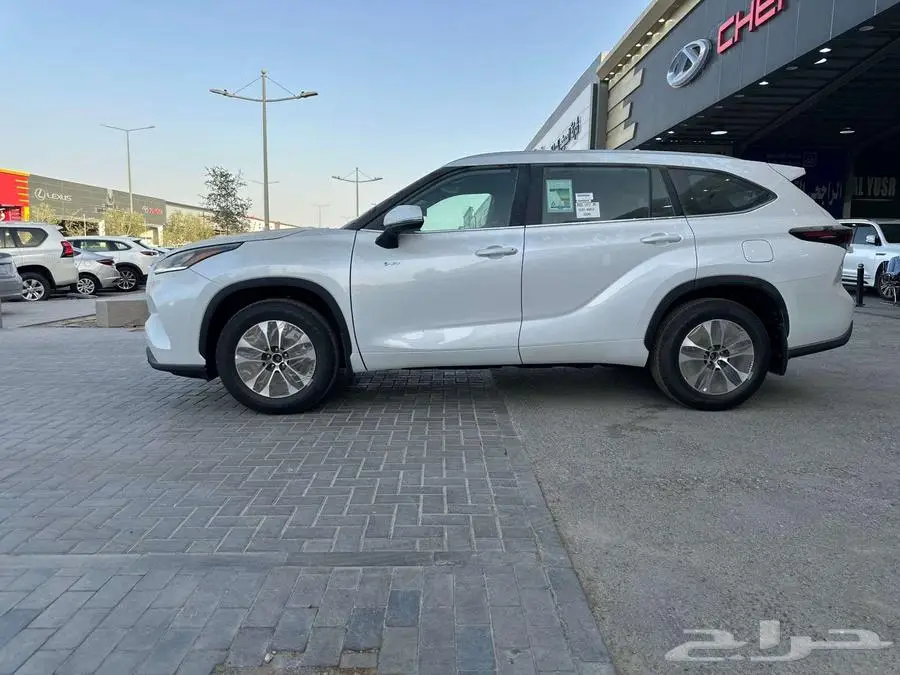 هايلاندر GLE - نص فل 2025 - عروض الاقساط 3