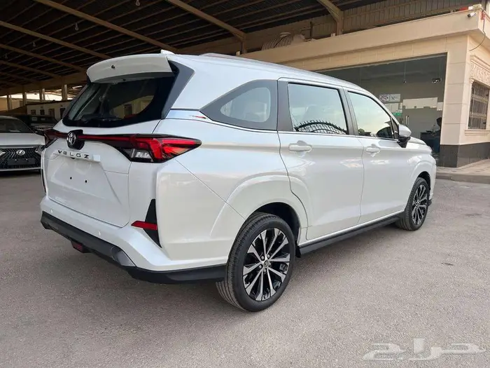 تويوتا فيلوز GLX بنزين 2025 كاش واقساط 5