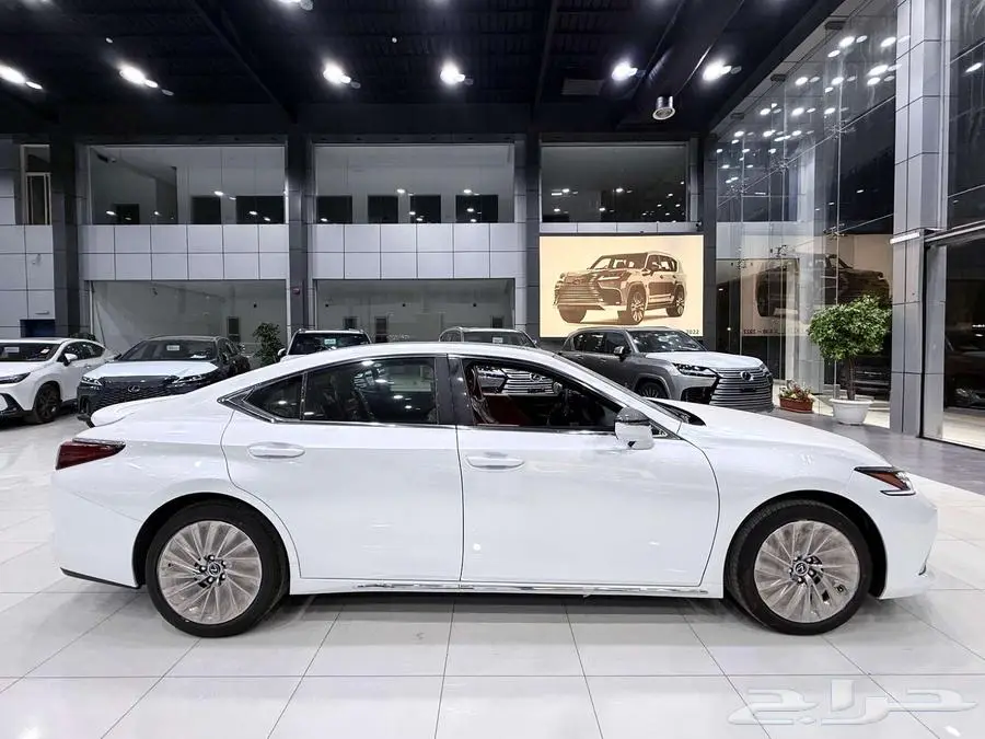 لكزس ( ES 350 DD ) موديل 2025 أقل الأسعار 5
