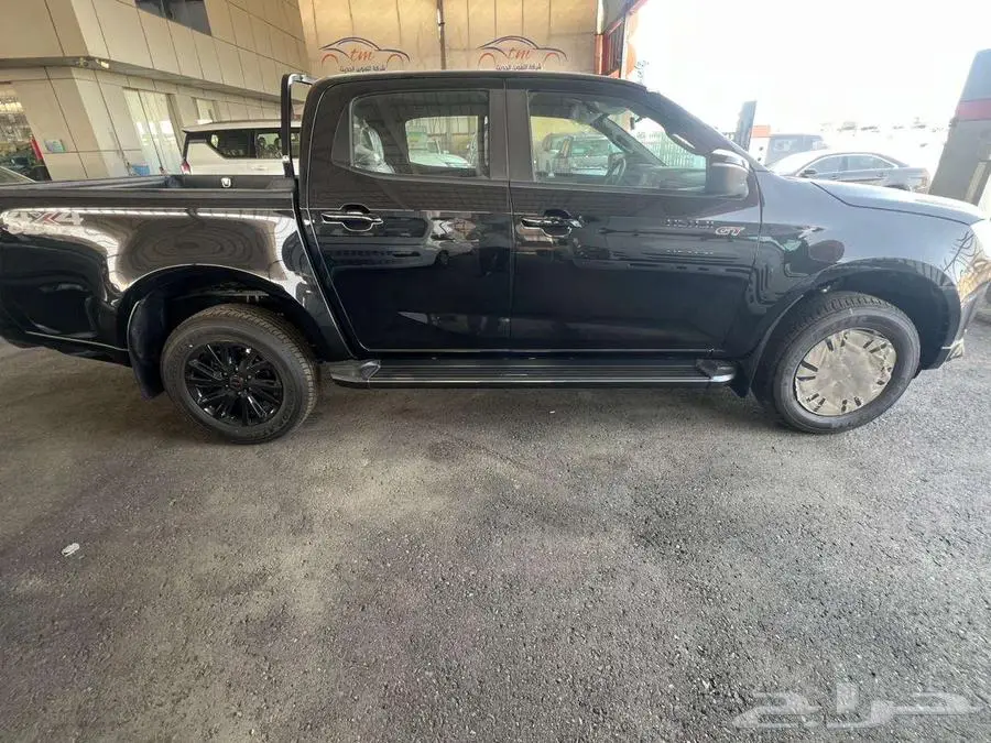 ايسوزو ديماكس GT فل كامل موديل 2025 5