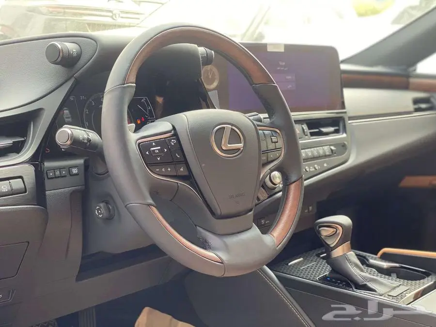 لكزس ES 350 CC فتحة سقف 2025 - أقل سعر 17