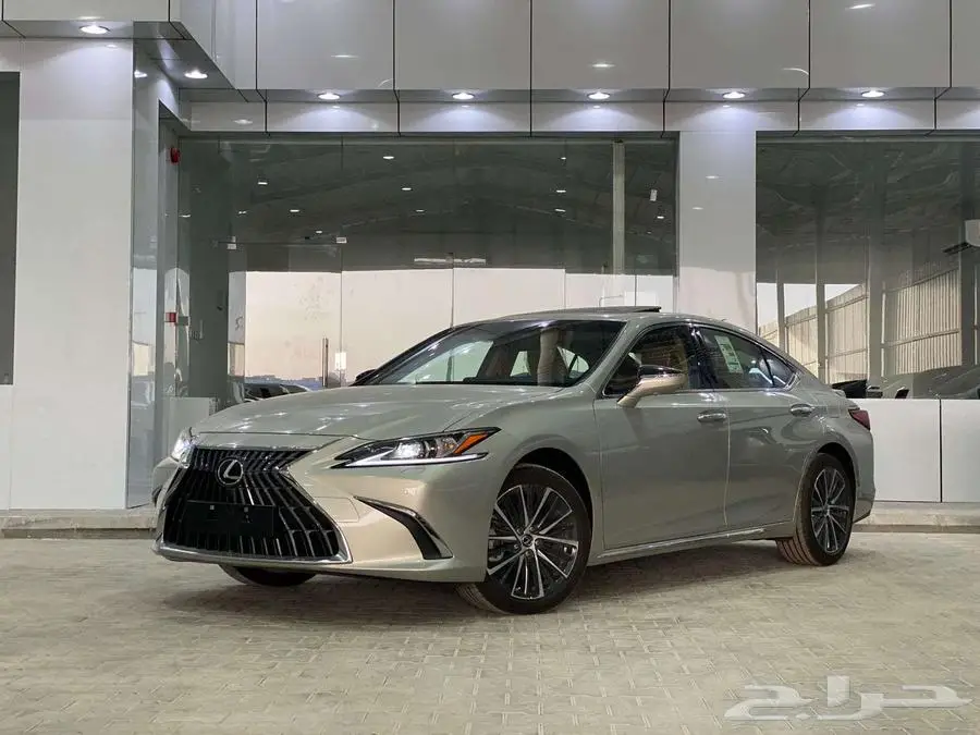 لكزس ES 350 CC فتحة سقف 2025 - أقل سعر 4