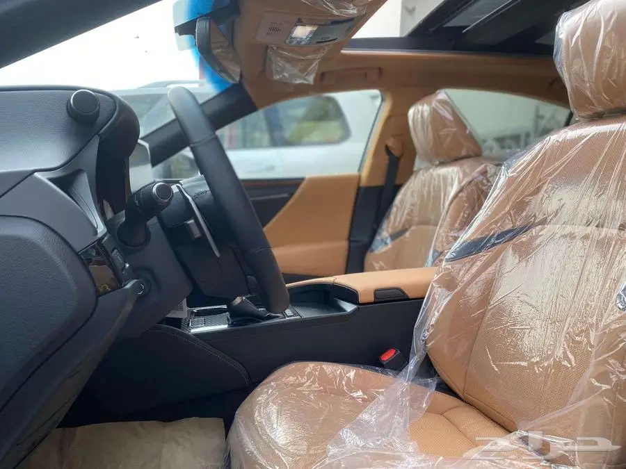 لكزس ES 350 CC بانوراما 2025 - خليجي 20