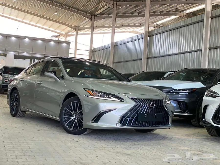 لكزس ES 350 CC بانوراما 2025 - خليجي 7