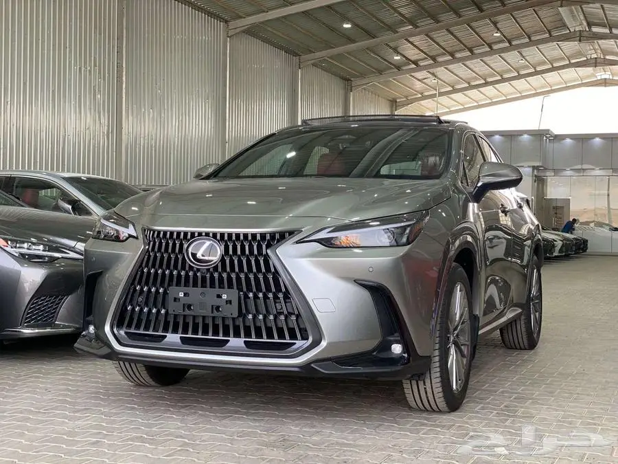 لكزس NX 350 CC فل كامل بنزين 2025 1