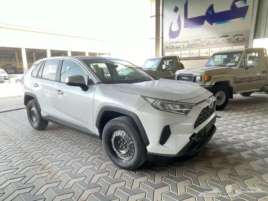 تويوتا راف فور بنزين ستاندر مكينه 2.5 بريمي 2025 2