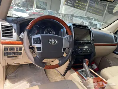 تويوتا لاندكروزر جي اكس ار 2015 فل كامل 19