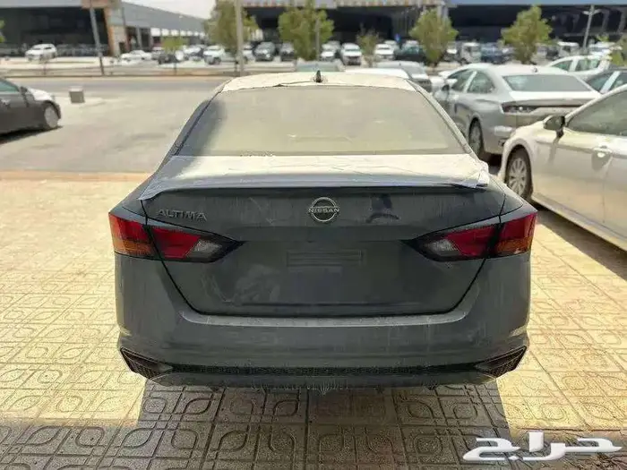 نيسان التيما استندر 2025 بنزين كاش وتقسيط 6