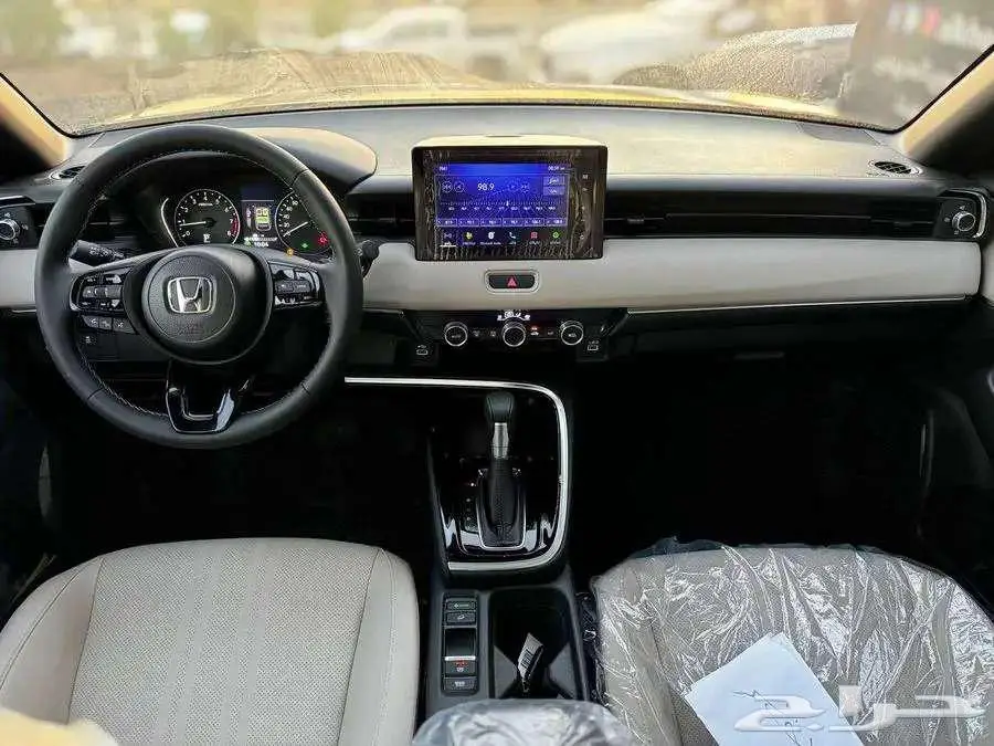 هوندا HR-V نص فل موديل 2024 كاش او اقساط 5
