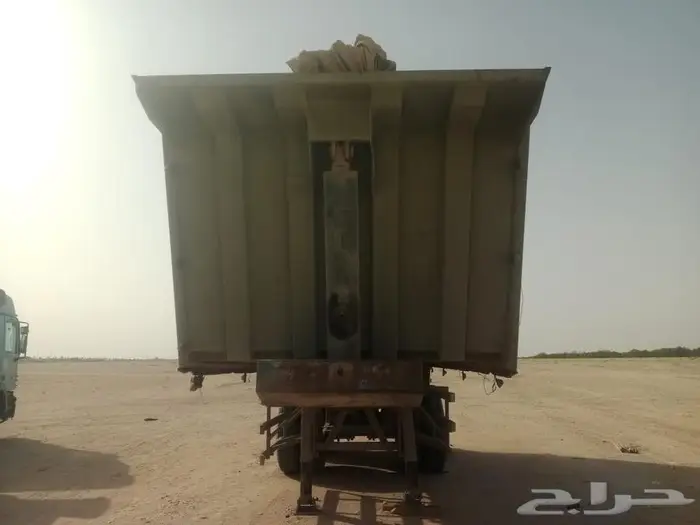 للبيع صندوق قلاب 3