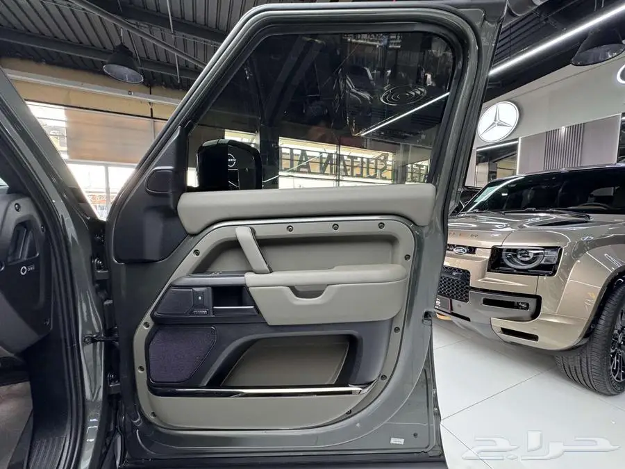 DEFENDER OCTA EDITION ONE - 2025 - NEW 13