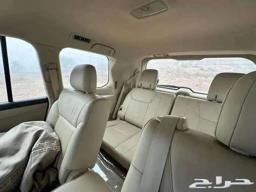 جيب لكزس سعودي ( 2014 ) LX 570 DD فل كامل 11