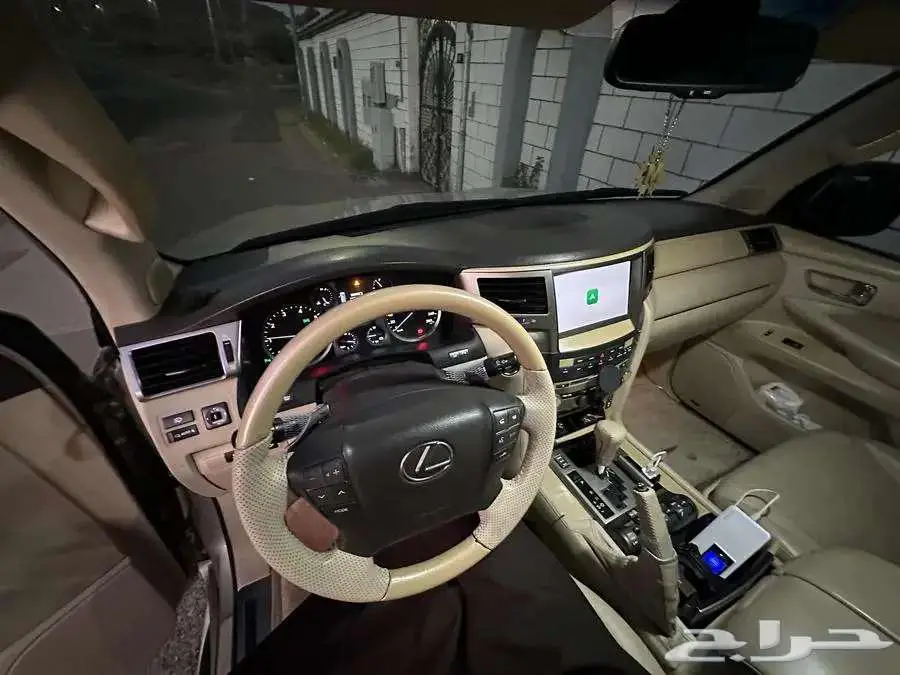 جيب لكزس سعودي ( 2014 ) LX 570 DD فل كامل 14