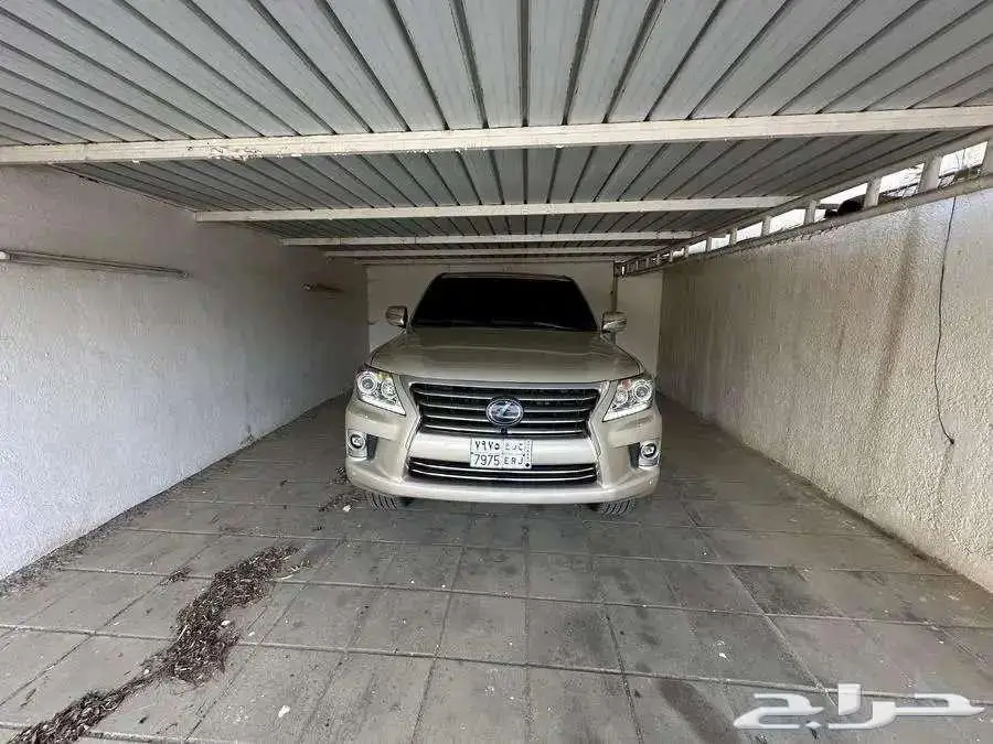 جيب لكزس سعودي ( 2014 ) LX 570 DD فل كامل 0