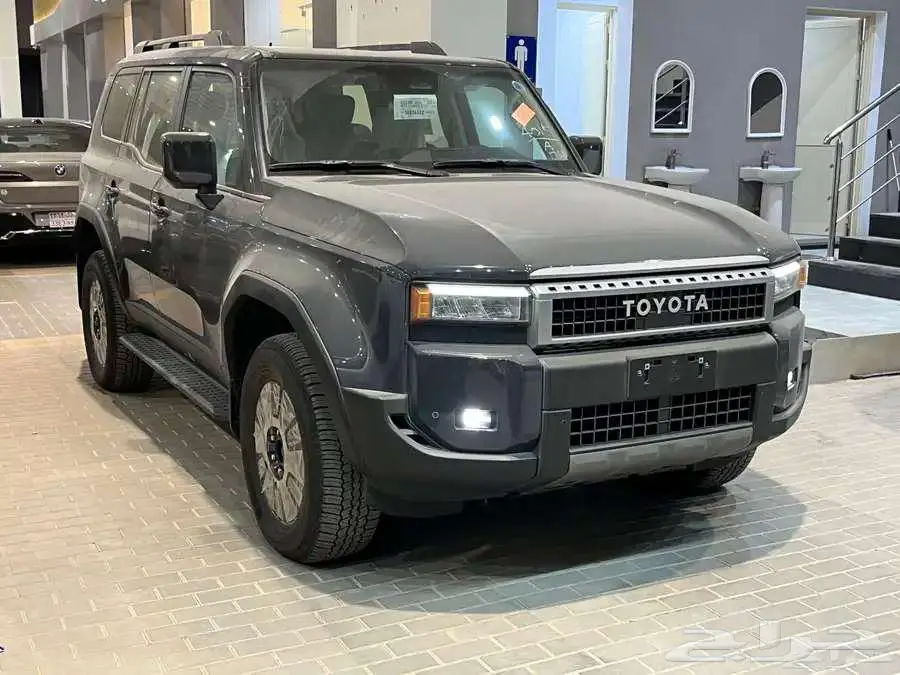تويوتا برادو TXL3 بنزين 2025 سعودي 1